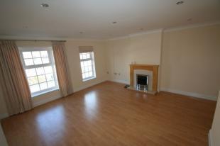 Lounge / Dining Room