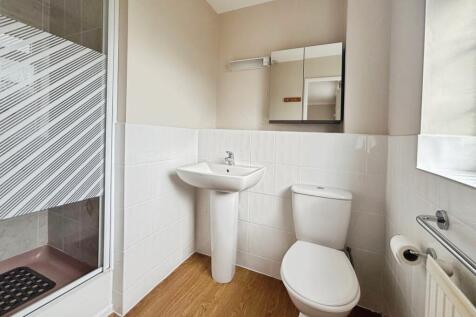pbox-bathroom-323276.jpg