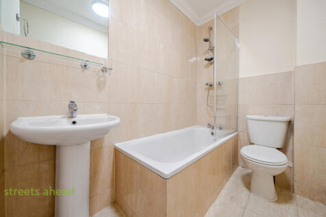 1c3ee435-b2cd-454...