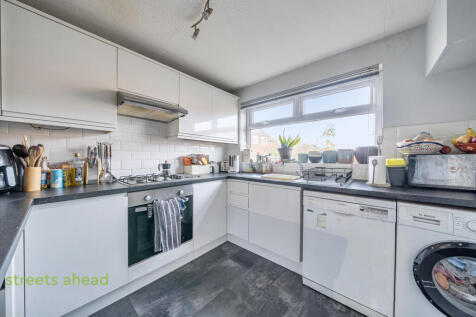 4afdaa9a-8171-47b...