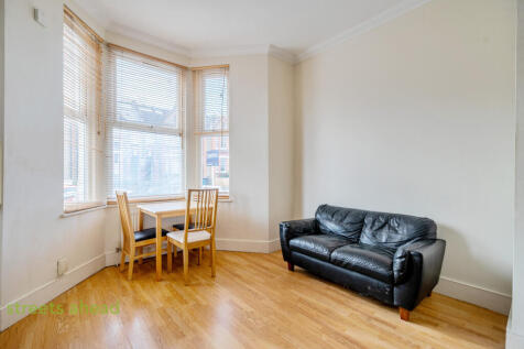 c32678ab-2a85-408...