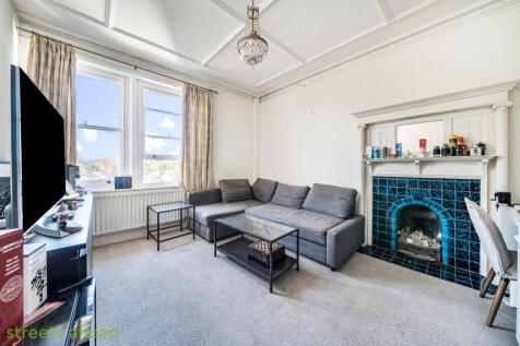 b0ee4459-de28-415...