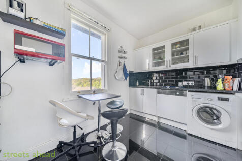 5aadb366-7b75-4a4...