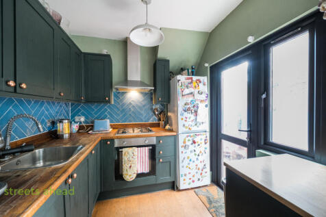 bab00e27-edf8-40f...