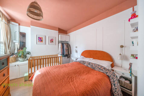 242a79e3-b910-43b...