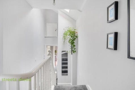 fa803771-d49b-40a...