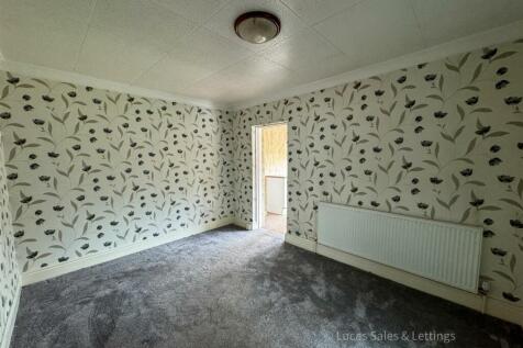 297 Bath Rd Kettering-19.jpg