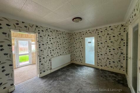 297 Bath Rd Kettering-18.jpg