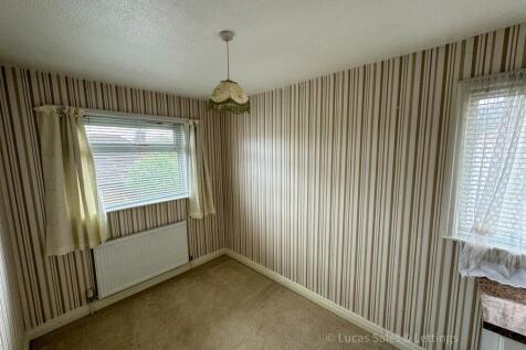 297 Bath Rd Kettering-12.jpg