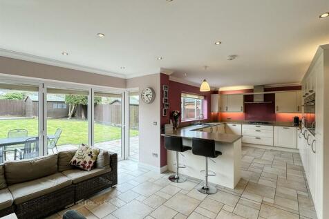 126 Gipsy Lane Kettering-42.jpg