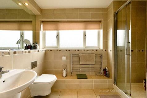 126 Gipsy Lane Kettering-48.jpg