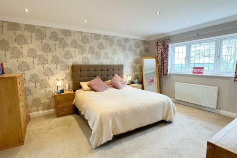 126 Gipsy Lane Kettering-51.jpg