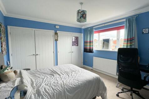 126 Gipsy Lane Kettering-54.jpg