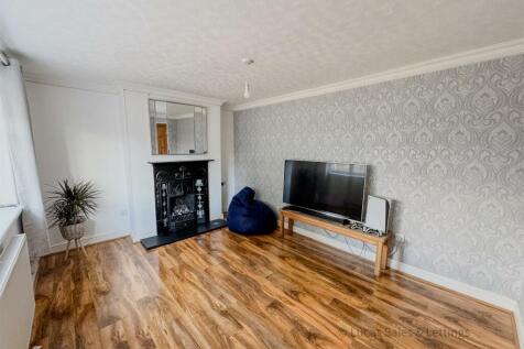 32 Queensway Burton Latimer-12.jpg