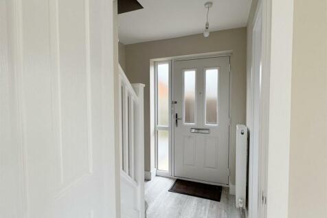 6A Staion Rd Desborough-49.jpg