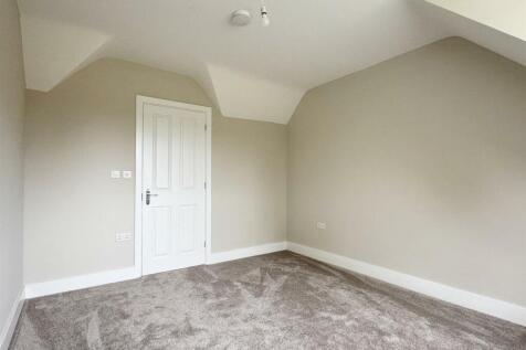 6A Staion Rd Desborough-63.jpg