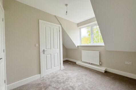 6A Staion Rd Desborough-58.jpg