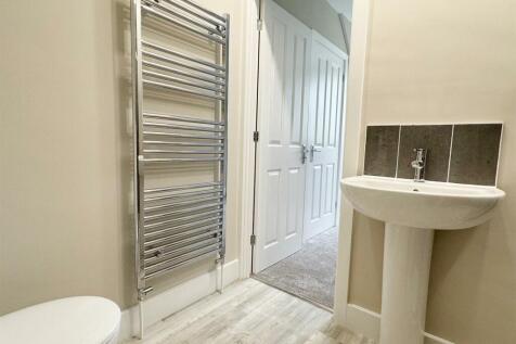 6A Staion Rd Desborough-55.jpg