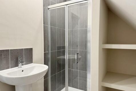 6A Staion Rd Desborough-56.jpg