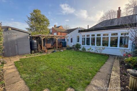85 St Peters Ave Kettering-06.jpg