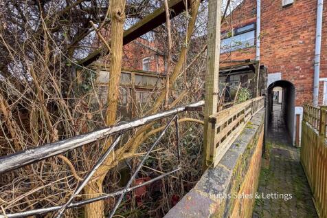 36 Melton St Kettering-30.jpg