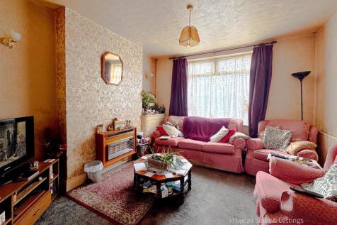 7 York Rd K-4.jpg