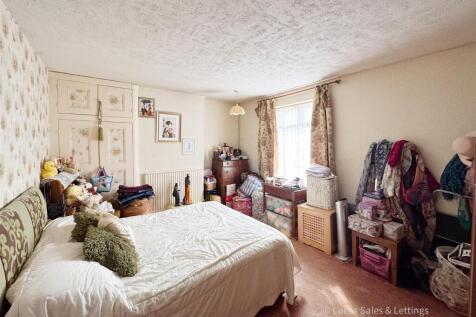 7 York Rd K-1.jpg