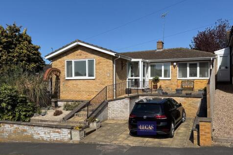 8 Welland Rd Kettering-16.jpg