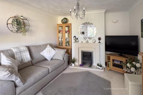 8 Welland Rd Kettering-08.jpg