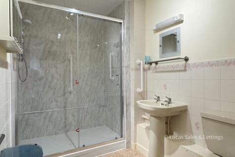 12 Oaktree Ct Kettering-5.jpg
