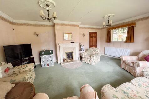 55 Hall Close Kettering-14.jpg
