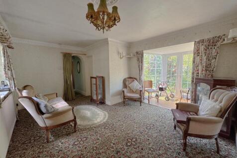 55 Hall Close Kettering-17.jpg