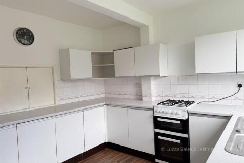 2 Elizabeth Rd Rothwell-09.jpg