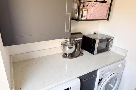 100 Hanwood Park Ave BS-08.jpg