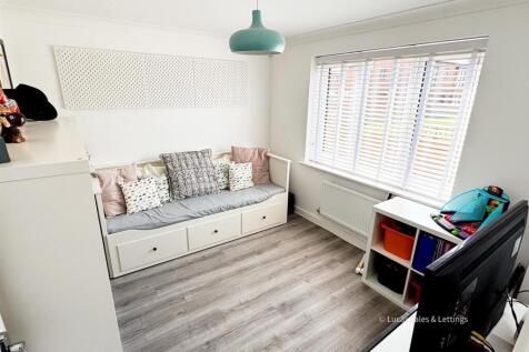 100 Hanwood Park Ave BS-13.jpg