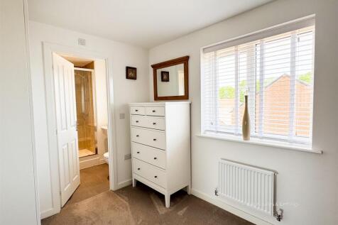 100 Hanwood Park Ave BS-19.jpg