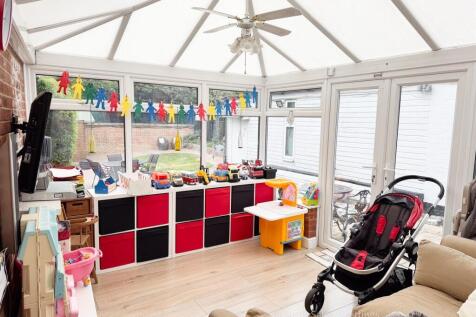 36 Trafalgar Rd K-36.jpg