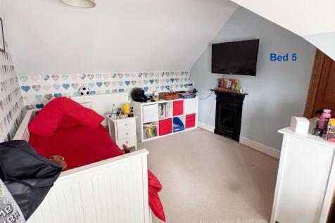 36 Trafalgar Rd K-04.jpg