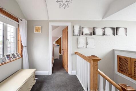 36 Trafalgar Rd K-07.jpg