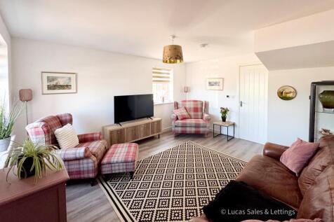 6 Gatekeeper Rd Rothwell-03.jpg