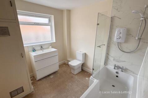 92 Glendon Rd Rothwell-10.jpg