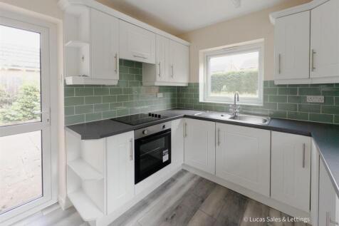 112 Gipsy Lane Kettering-10.jpg