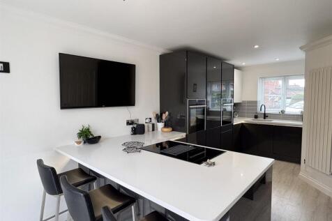 1 Caswell Close Kettering-03.jpg