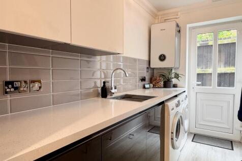 1 Caswell Close Kettering-12.jpg