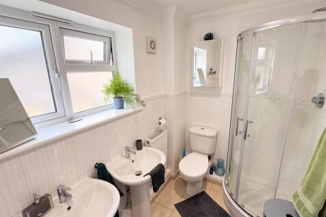 1 Caswell Close Kettering-28.jpg