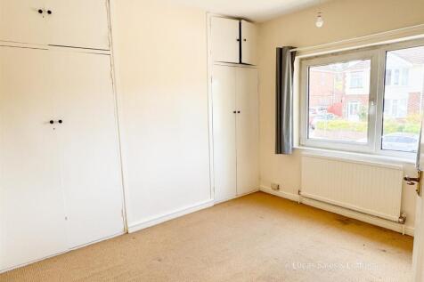 15 Hillside Ave Kettering-10.jpg