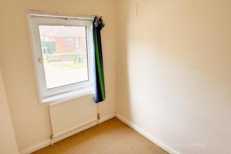 15 Hillside Ave Kettering-08.jpg