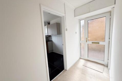 15 Isebrook Ct Burton Latimer-09.jpg