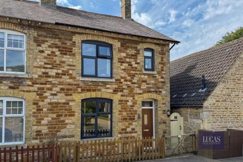 25 Queen Eleanor Rd Geddington.jpg