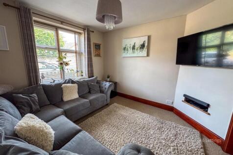 25 Queen Eleanor Rd Geddington-14.jpg